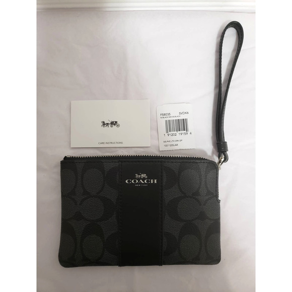 < Coach > Wristlet - Picture 1 of 3